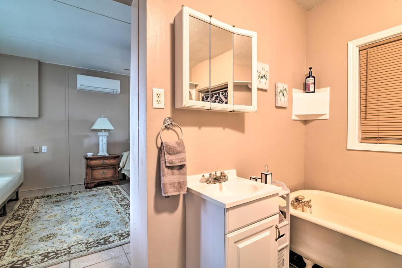 Pet-Friendly Auburndale House With Lake Views! Экстерьер фото